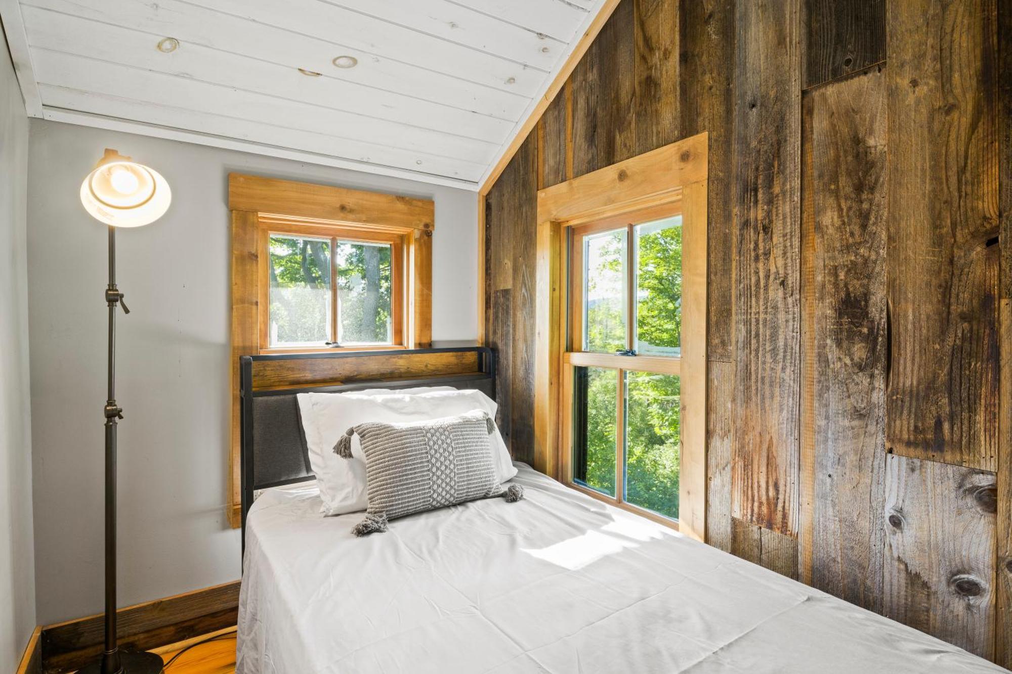 Cozy Two Bedroom Home On Canandaigua Lake Rushville Exterior foto